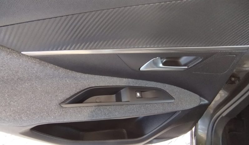 Peugeot 3008 completo