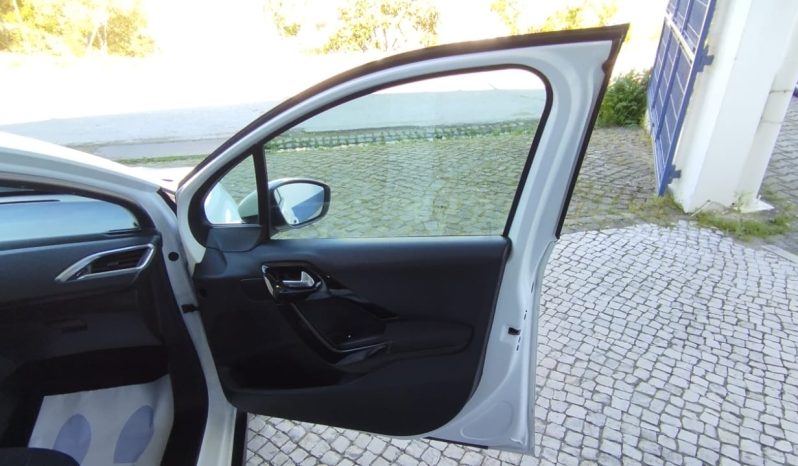 Peugeot 2008 completo