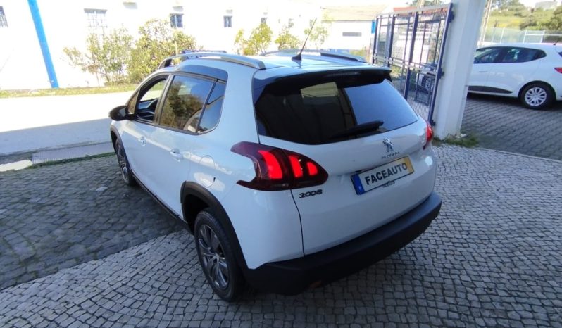 Peugeot 2008 completo