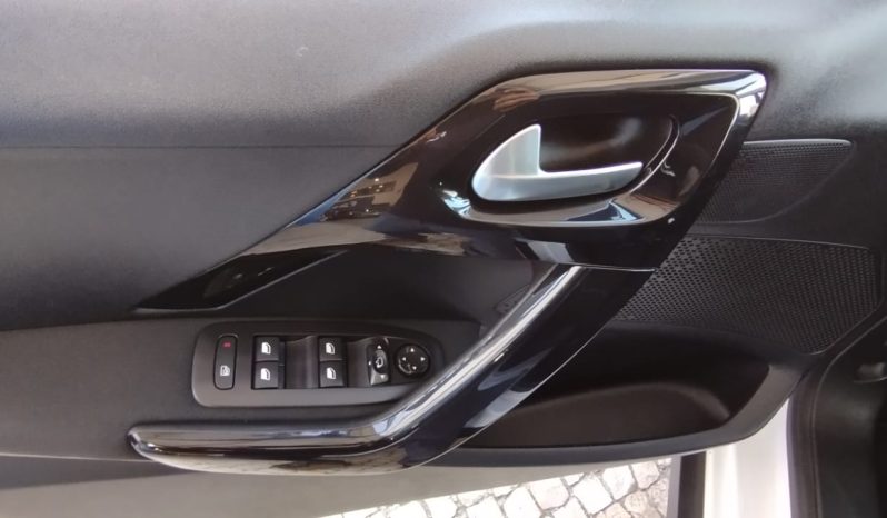 Peugeot 2008 completo