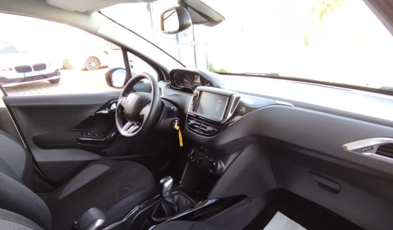 Peugeot 2008 completo