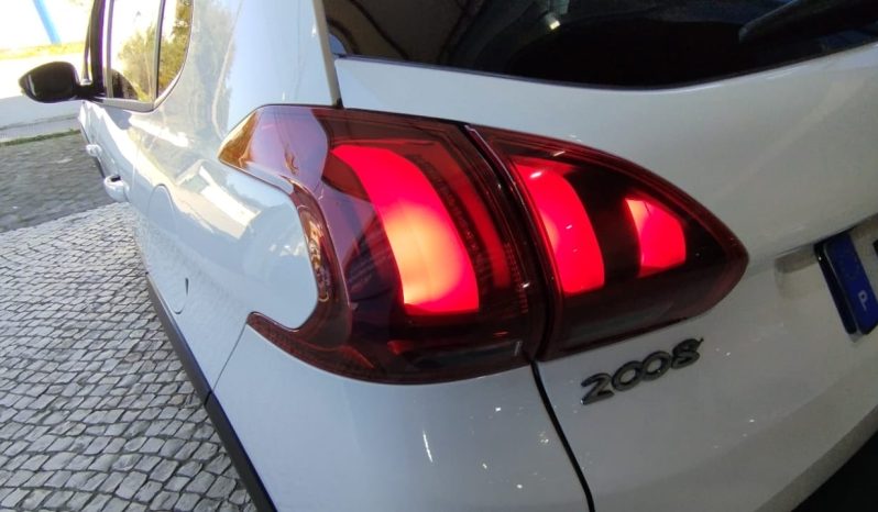 Peugeot 2008 completo