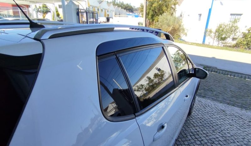 Peugeot 2008 completo