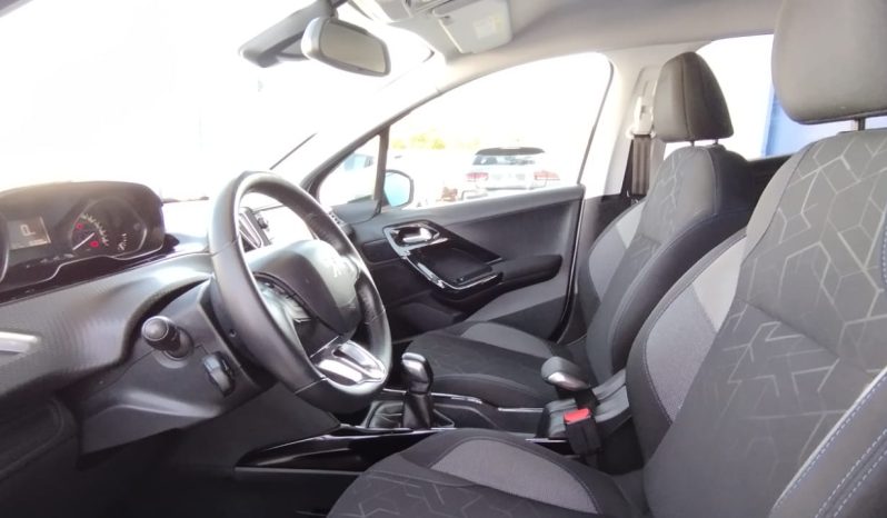 Peugeot 2008 completo