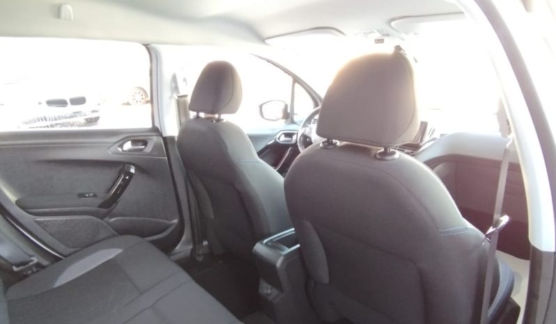 Peugeot 2008 completo