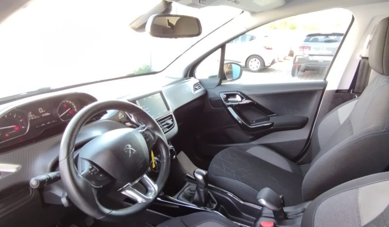 Peugeot 2008 completo