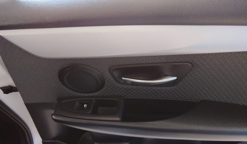 BMW 216d 7L completo