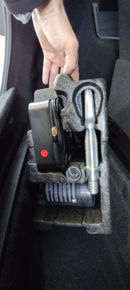 BMW 216d 7L completo