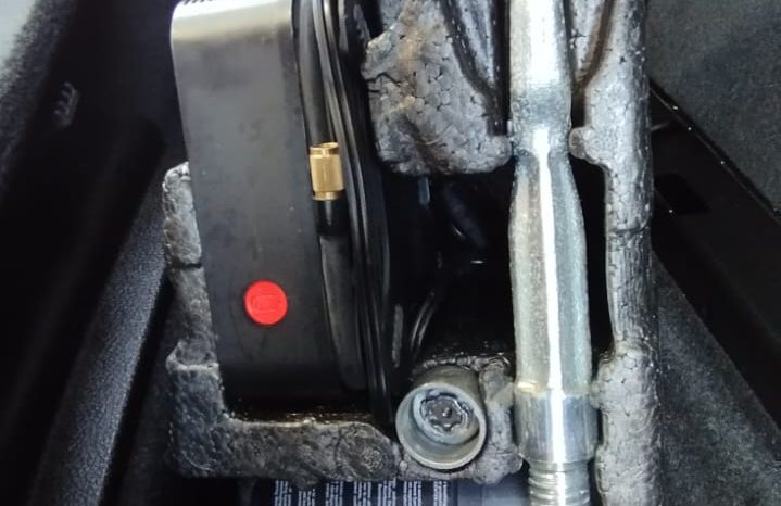 BMW 216d 7L completo