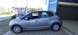 Peugeot 208 completo