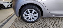 Peugeot 208 completo
