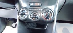 Peugeot 208 completo