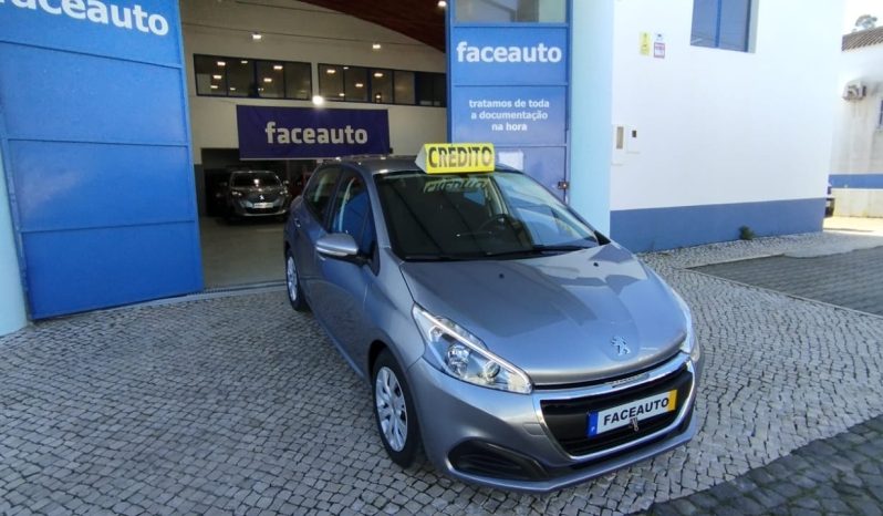 Peugeot 208 completo