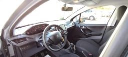 Peugeot 208 completo