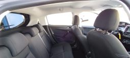 Peugeot 208 completo