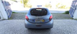 Peugeot 208 completo