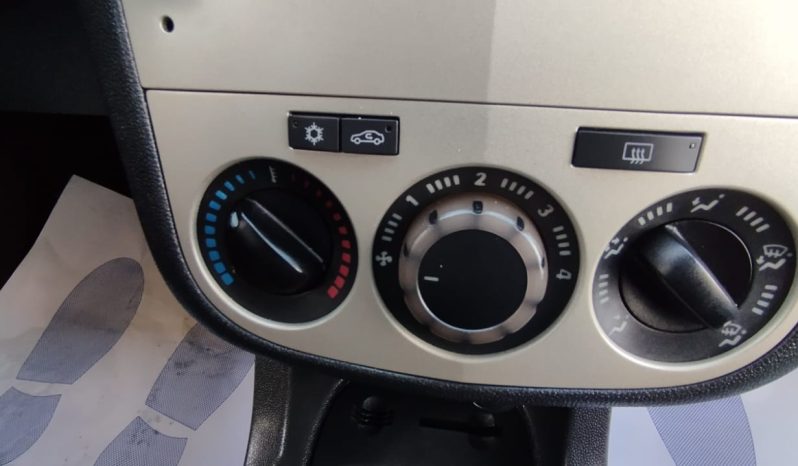 Opel Corsa completo