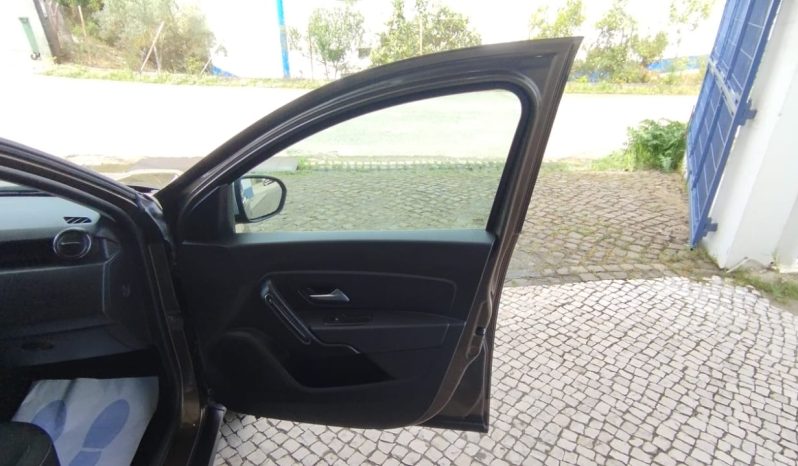 Dacia Duster GPL completo