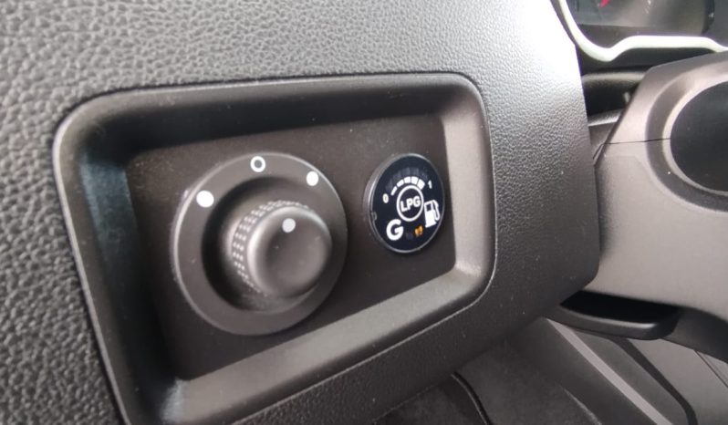 Dacia Duster GPL completo