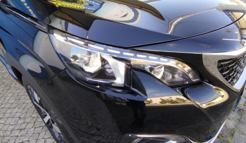Peugeot 5008 completo