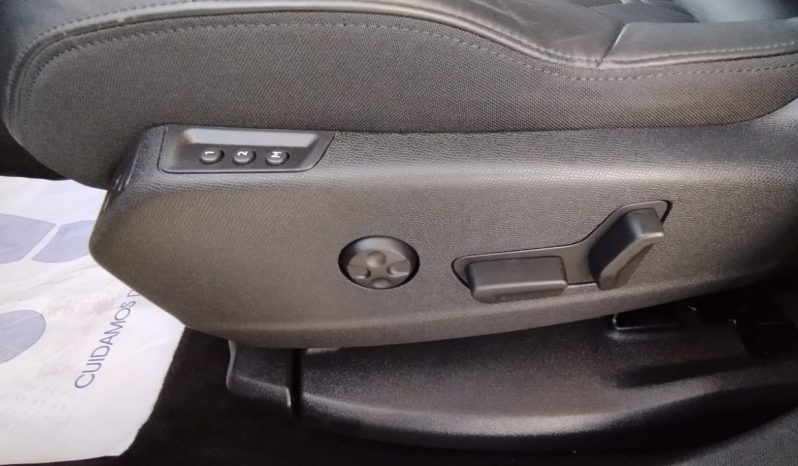 Peugeot 5008 completo