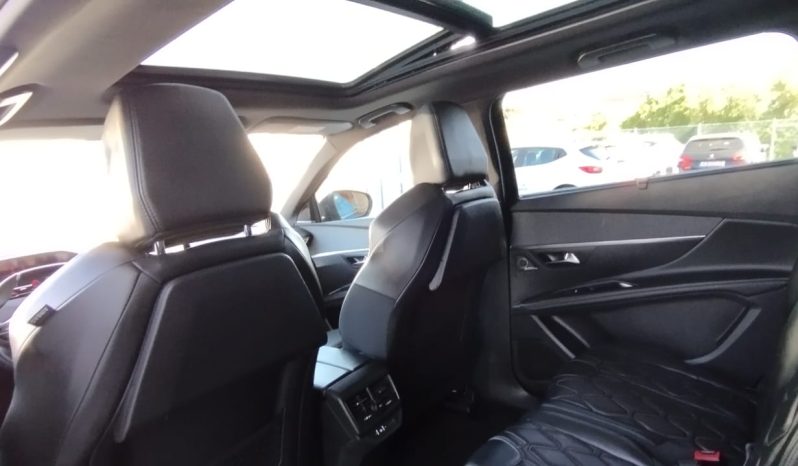 Peugeot 5008 completo