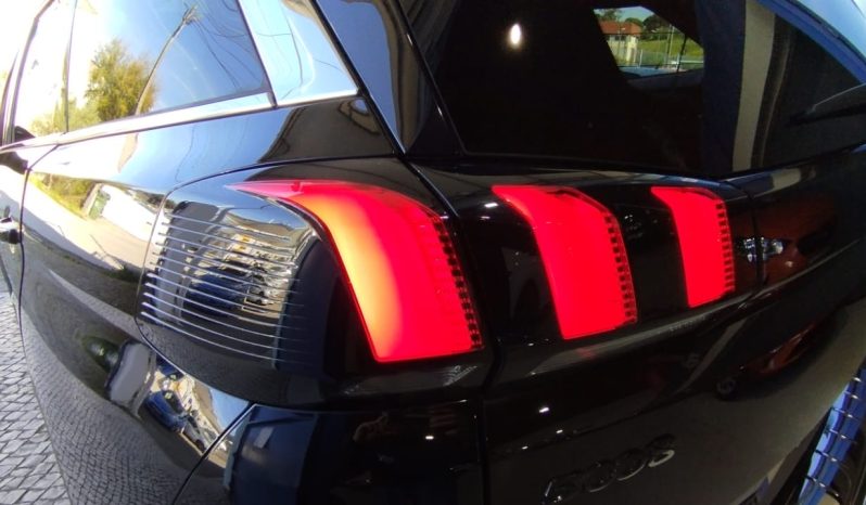 Peugeot 5008 completo