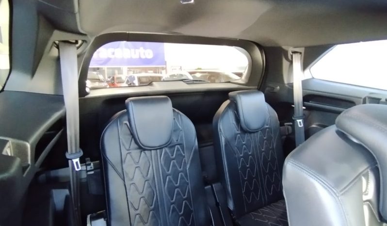 Peugeot 5008 completo