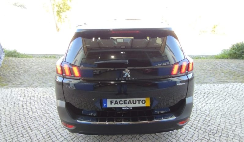 Peugeot 5008 completo