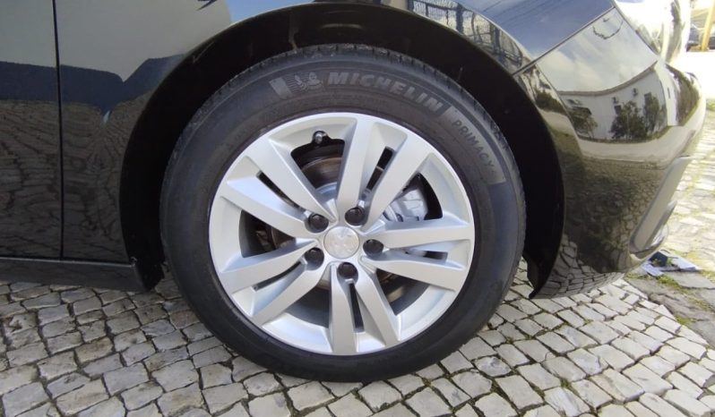 Peugeot 308 completo