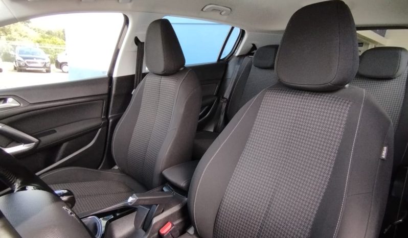 Peugeot 308 completo