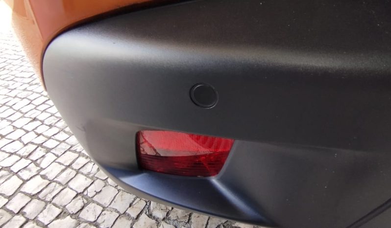 Peugeot e-2008 completo