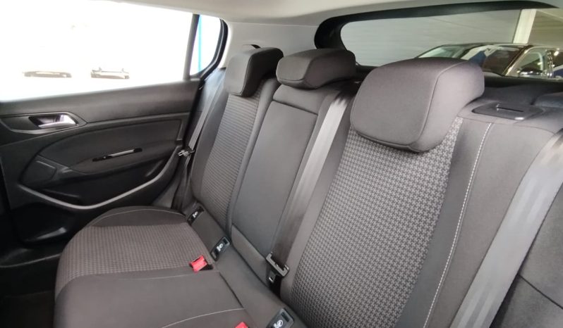 Peugeot 308 completo