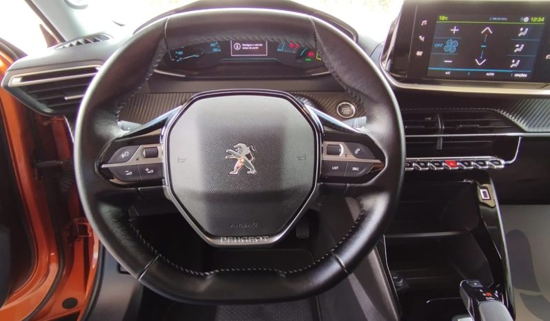 Peugeot e-2008 completo