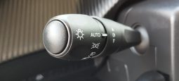 Peugeot e-2008 completo