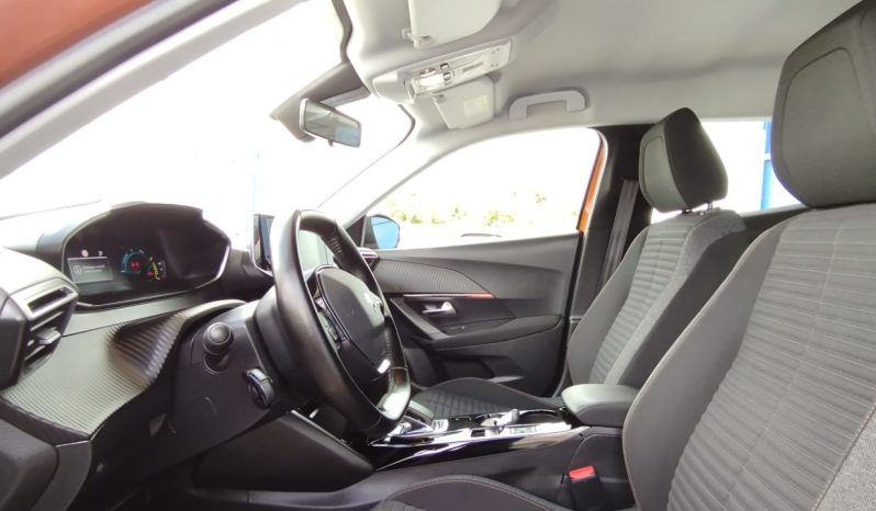 Peugeot e-2008 completo