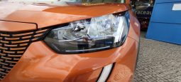 Peugeot e-2008 completo