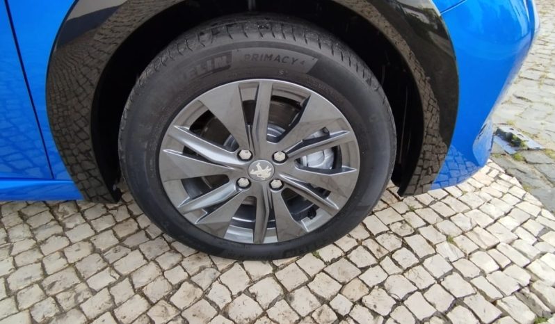 Peugeot e-208 completo