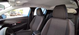 Peugeot e-208 completo