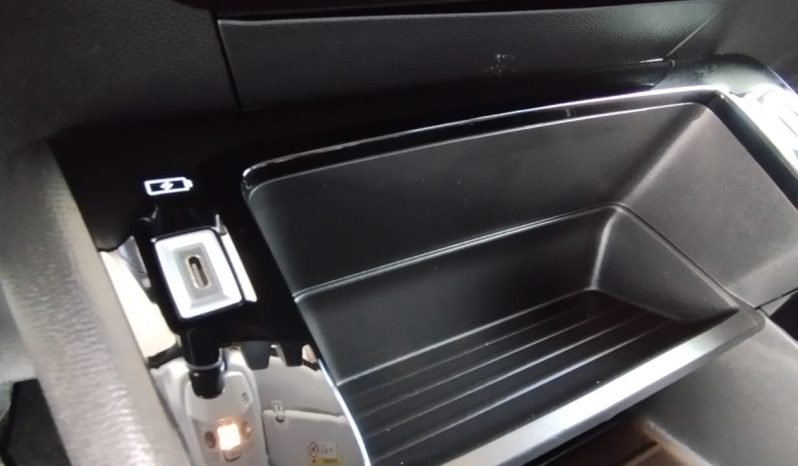 Peugeot e-208 completo