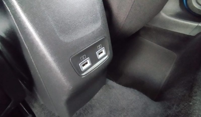 Peugeot e-208 completo