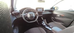 Peugeot e-208 completo