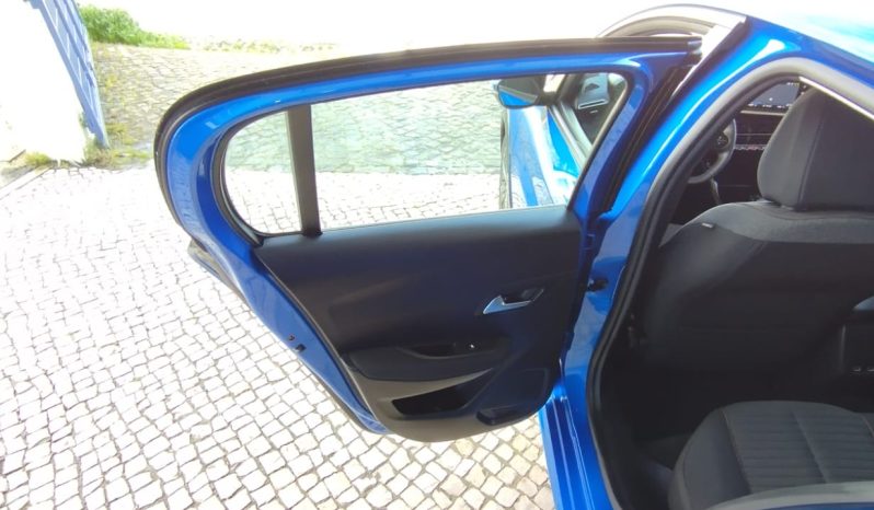 Peugeot e-208 completo