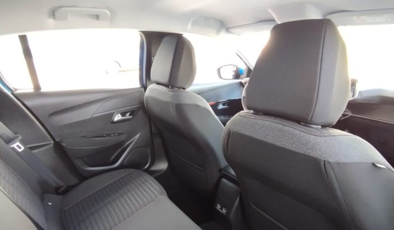 Peugeot e-208 completo