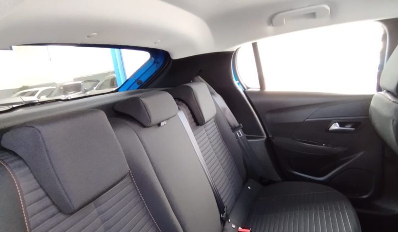 Peugeot e-208 completo