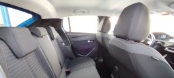 Peugeot e-208 completo