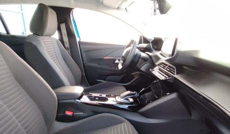 Peugeot e-208 completo