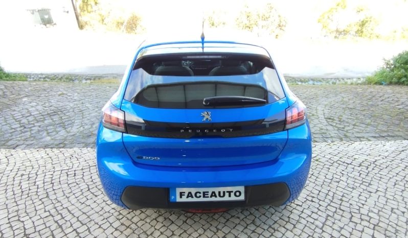 Peugeot e-208 completo