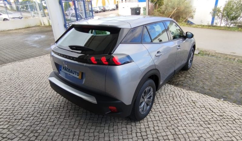 Peugeot e-2008 completo