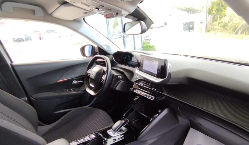 Peugeot e-2008 completo